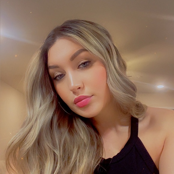 Meet your Posher, Rachel - Picture 1 of 1